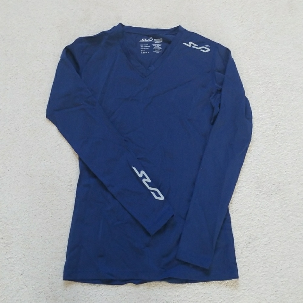 BRAND new rashguard